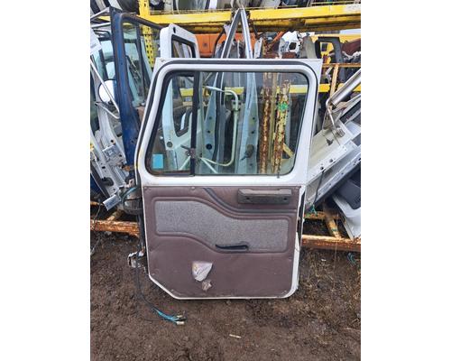 INTERNATIONAL 4700 Door Assembly, Front