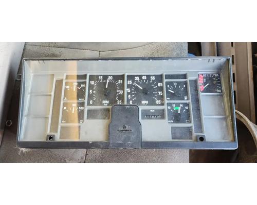  International 4700 Instrument Cluster #