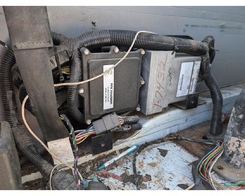 INTERNATIONAL 4700 Rebuilders