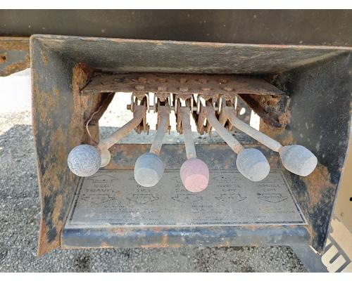 INTERNATIONAL 4700 Rebuilders