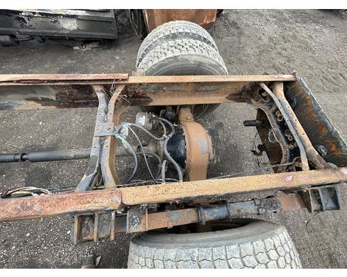 INTERNATIONAL 4900 Complete Vehicle