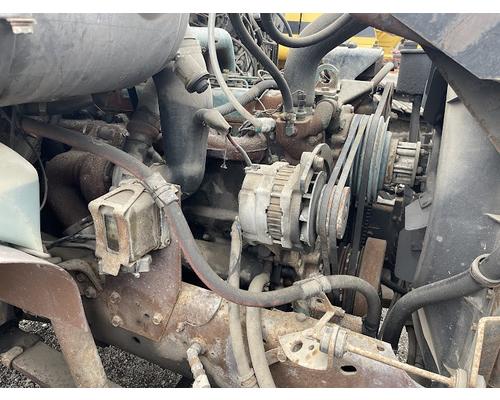 INTERNATIONAL 4900 Complete Vehicle