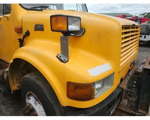  International 4900 Hood #