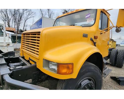  International 4900 Hood #
