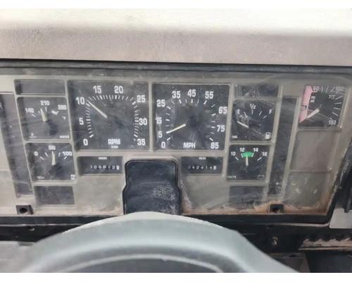  International 4900 Instrument Cluster #