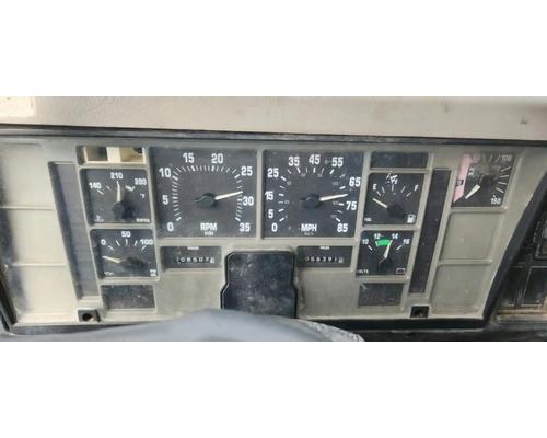  International 4900 Instrument Cluster #