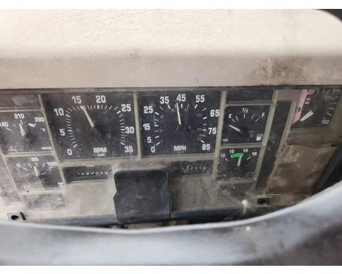  International 4900 Instrument Cluster #