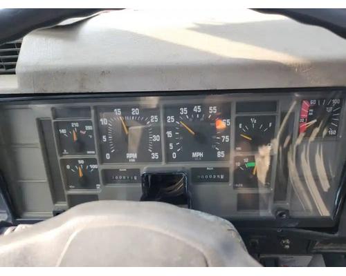  International 4900 Instrument Cluster #