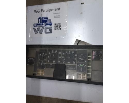 INTERNATIONAL 4900 Instrument Cluster