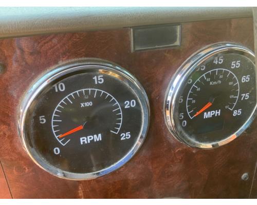  International 5600I Instrument Cluster #