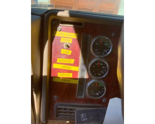  International 5600I Instrument Cluster #