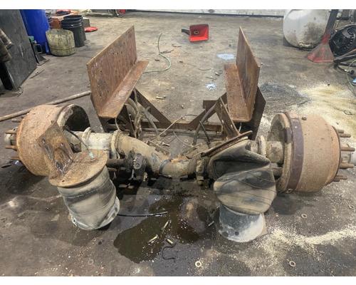 INTERNATIONAL 5600I Tag Axle