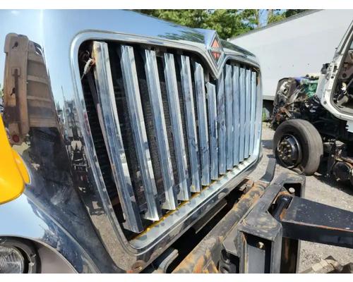  International 7400 Grille #