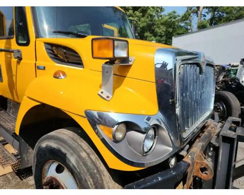  International 7400 Hood #