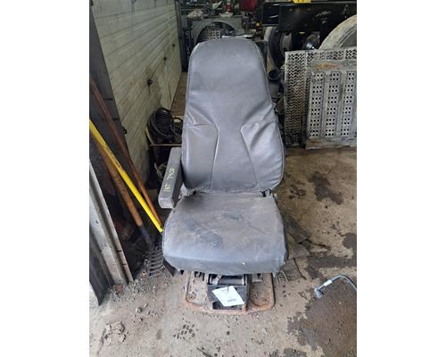 INTERNATIONAL 7400 Seat, Front