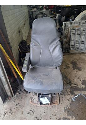 INTERNATIONAL 7400 Seat, Front