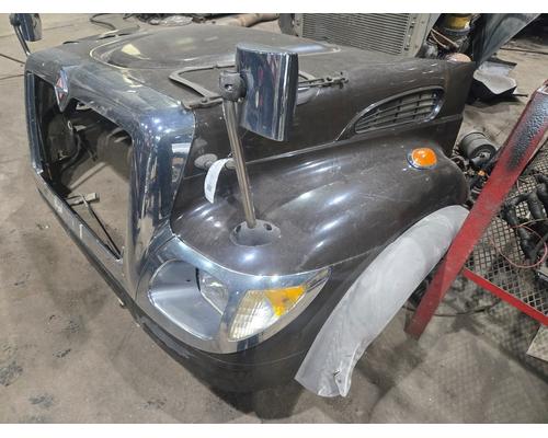 INTERNATIONAL 7600 Hood