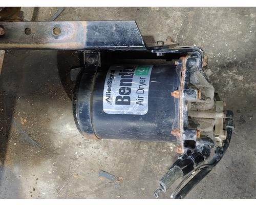 INTERNATIONAL 8100 Air Dryer