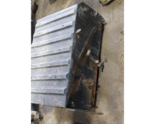 INTERNATIONAL 8100 Battery Box