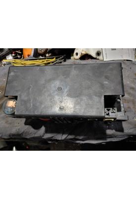 INTERNATIONAL 8100 Fuse Box
