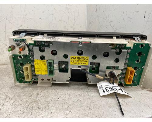 INTERNATIONAL 8100 Instrument Cluster OEM# 1689995P94 in Dorr, MI #714