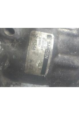 INTERNATIONAL 8600 A/C Compressor