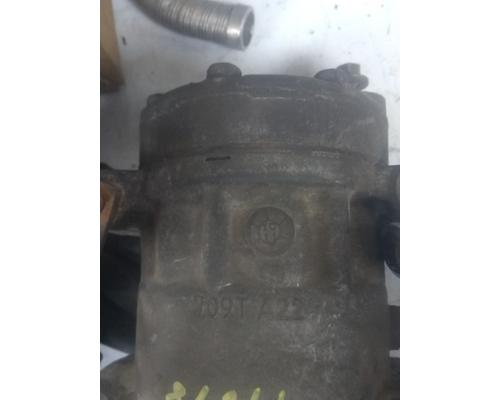 INTERNATIONAL 8600 AC Compressor