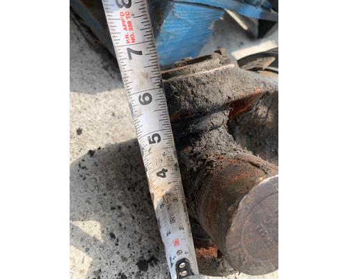 INTERNATIONAL 8600 Drive Shaft, Rear