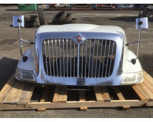  INTERNATIONAL 8600 Hood #