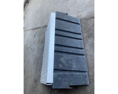 INTERNATIONAL 9200I Battery Box Cover