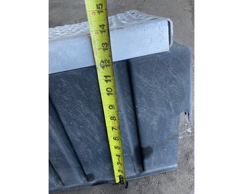 INTERNATIONAL 9200I Battery Box Cover