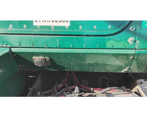 international-9200i-cowl #1443491