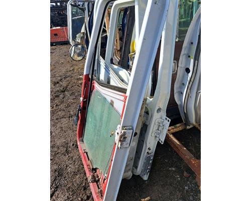 INTERNATIONAL 9200I Door Assembly, Front