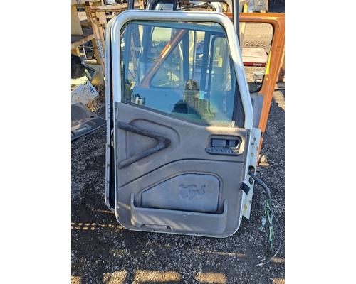 INTERNATIONAL 9200I Door Assembly, Front