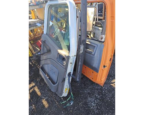 INTERNATIONAL 9200I Door Assembly, Front