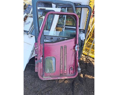 INTERNATIONAL 9200I Door Assembly, Front