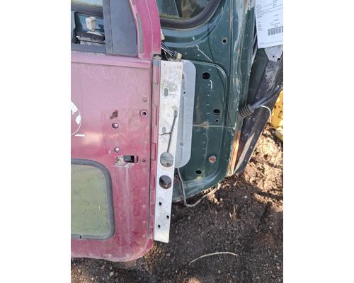 INTERNATIONAL 9200I Door Assembly, Front