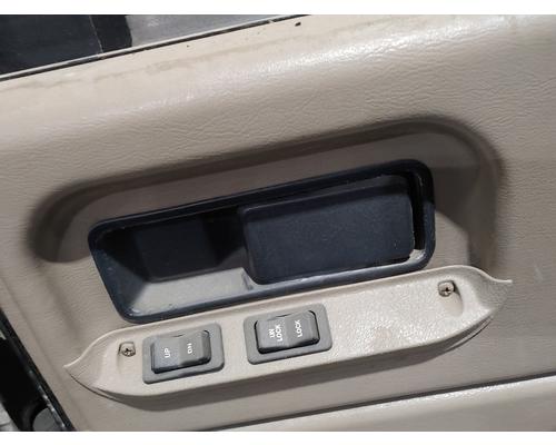 INTERNATIONAL 9200I Door Assembly, Front