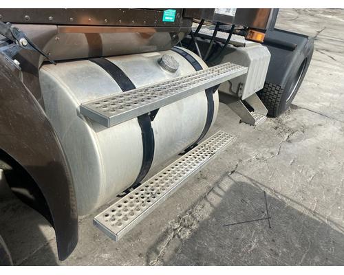  International 9200I Fuel Tank #