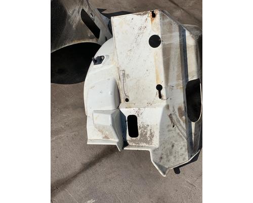 INTERNATIONAL 9200I Fender