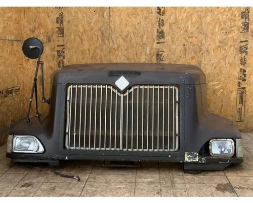  International 9200I Hood #
