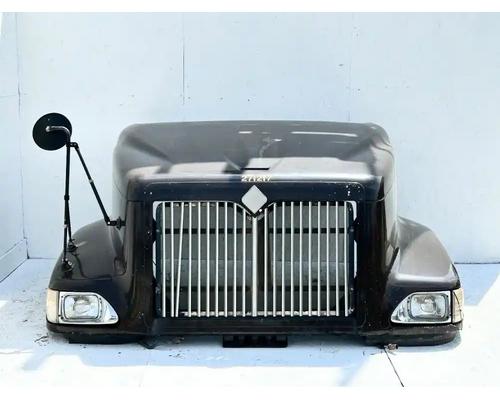  International 9200I Hood #