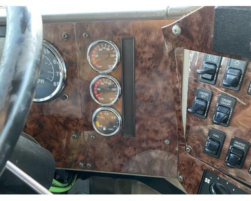  International 9200I Instrument Cluster #