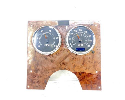  International 9200I Instrument Cluster #