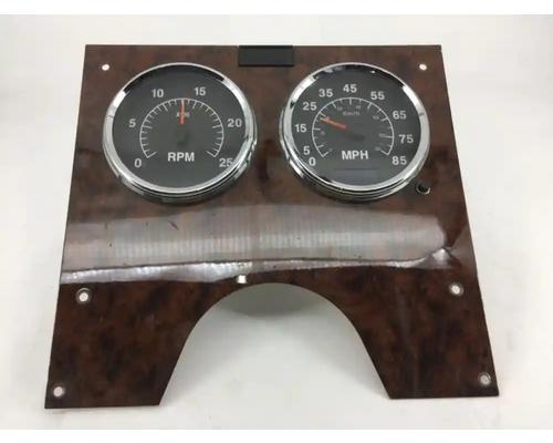  International 9200I Instrument Cluster #