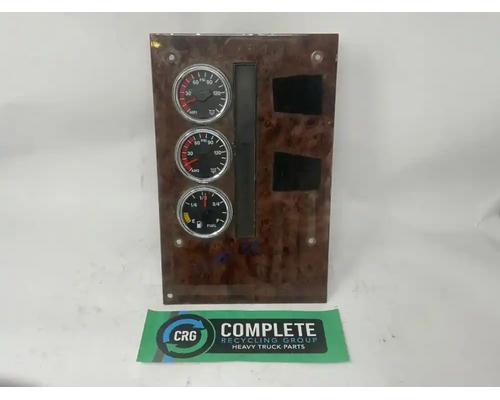  International 9200I Instrument Cluster #