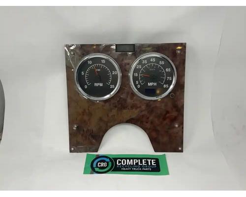  International 9200I Instrument Cluster #