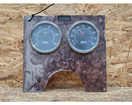  International 9200I Instrument Cluster #