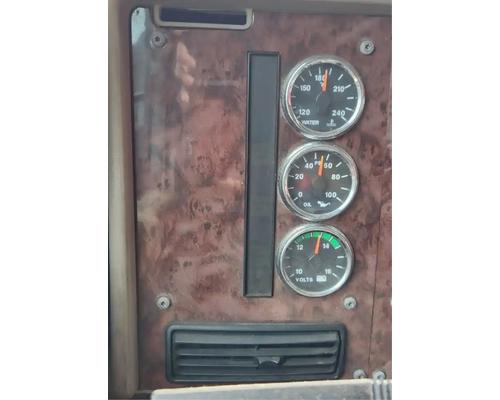  International 9200I Instrument Cluster #