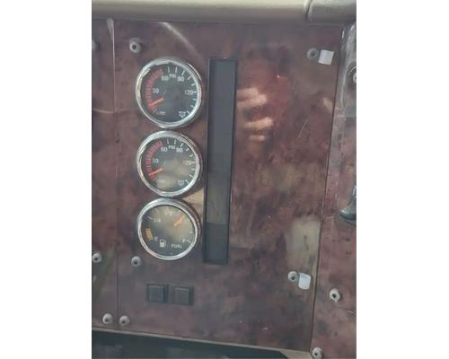  International 9200I Instrument Cluster #